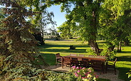 Gartenterrasse mit Blick in den Park, Foto: Müller, Lizenz: Müller