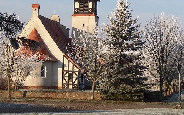 Dorfkirche im Winter