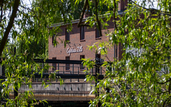Blick auf das Caféhaus Zille, Foto: Laila Wentworth, Lizenz: Laila Wentworth