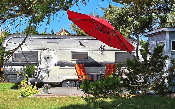 Wohnwagen Aussenansicht, Foto: Andrea Bogner, Lizenz: Andrea Bogner