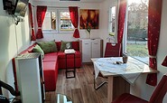 Wohnbereich - Tiny House am Motzener See, Foto: Henry Schulz , Lizenz: Tourismusverband Dahme-Seenland e.V.