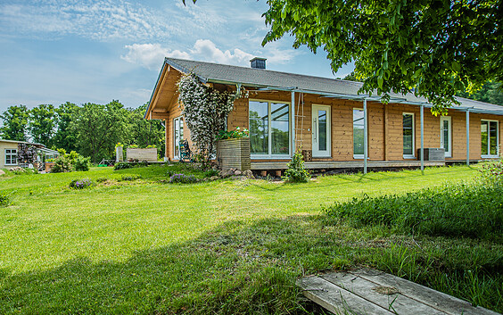 Haupthaus von vorne Ferienwohnung Mellengarten, Foto: Joshua Murat