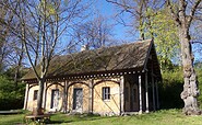 Waschhaus im Gutspark Petzow, Foto: Elke Schmiele, Lizenz: Elke Schmiele