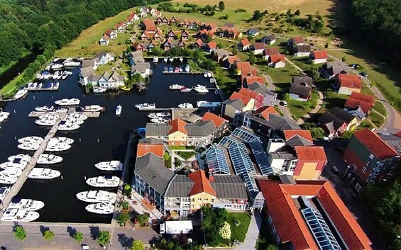 Charterbasis Unruh Marine