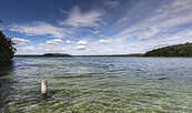 Blick von der Badestelle am Stechlinsee, Foto: Steffen Lehmann, Lizenz: TMB-Fotoarchiv
