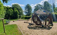 Spielplatz Herrensteig, Foto: Amt Mecklenburgische Kleinseenplatte