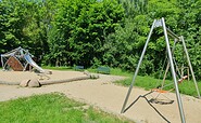 Spielplatz Herrensteig, Foto: Amt Mecklenburgische Kleinseenplatte