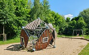 Spielplatz Herrensteig, Foto: Amt Mecklenburgische Kleinseenplatte