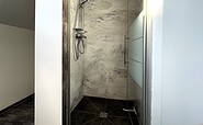 FeWo Reichwalde: Blick in die Dusche , Foto: Ulrike Haselbauer, Lizenz: Tourismusverband Lausitzer Seenland e.V.