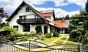 Blick auf Wohnhaus mit separater Ferienwohnung, Foto: U. Haselbauer, Lizenz: Tourismusverband Lausitzer Seenland e.V.