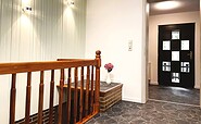 Entrance area with hallway and stairs to basement area (not usable), Foto: U. Haselbauer, Lizenz: Tourismusverband Lausitzer Seenland e.V.