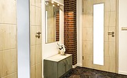 Apartment entrance with mirror, Foto: U. Haselbauer, Lizenz: Tourismusverband Lausitzer Seenland e.V.