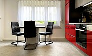 Kitchenette with dining table, Foto: U. Haselbauer, Lizenz: Tourismusverband Lausitzer Seenland e.V.