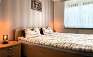 Bedroom with window, Foto: U. Haselbauer, Lizenz: Tourismusverband Lausitzer Seenland e.V.