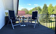 Kleine Sitzgelegenheit auf Terrasse, Foto: U.Haselbauer, Lizenz: Tourismusverband Lausitzer Seenland e.V.