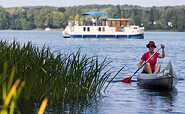 Paddeln, SUP, Tauchen, Angeln, Baden ... alles vom Hausboot aus, Foto: Sylvia Pollex / Thomas Rötting, Lizenz: Kuhnle-Tours GmbH