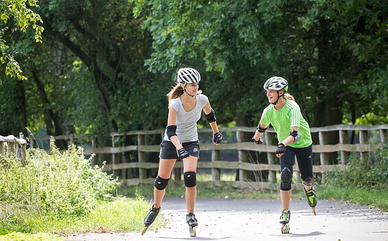 Girls at Flaeming-Skate, Foto: Yorck Maecke, Lizenz: TMB