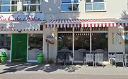 Eingang Eis Cafe Italia, Foto: Beate Kroll, Lizenz: Touristinformation