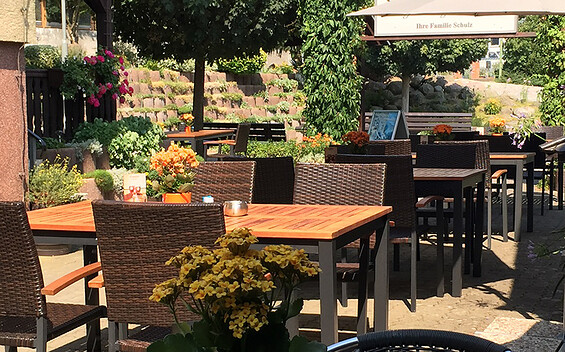 Außenansicht Biergarten, Foto: MuT Guben, Foto: Kerstin Geilich, Lizenz: MuT Guben