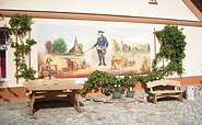 Wandgemälde vor dem Holzschuhmacherlerbniszentrum, Foto: Amt Joachimsthal (Schorfheide), Lizenz: Amt Joachimsthal (Schorfheide)