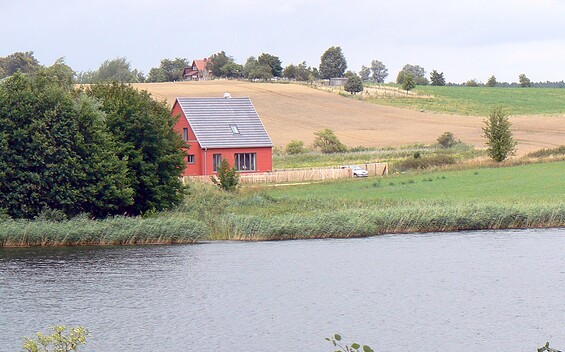 Aussenansicht Haus am Krummen See Friedrichswalde, Foto: Bettina Krassuski, Lizenz: Bettina Krassuski