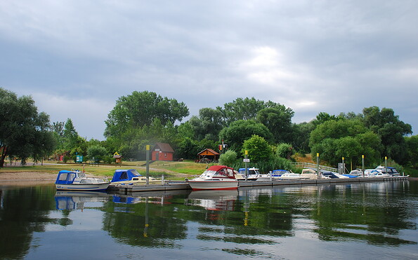 Kanurastplatz Strodehne, Foto: Tourismusverband Havelland e.V., Lizenz: Tourismusverband Havelland e.V.