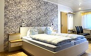 Doppelbett, Foto: Ulrike Haselbauer, Lizenz: Tourismusverband Laussitzer Seenland e.V.