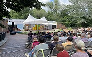 Inselbühne auf der Freundschaftsinsel , Foto: Beatrix Fricke, Lizenz: Potsdamer Bürgerstiftung