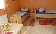 Zimmeransicht Ferienwohnung Keller, Foto: MuT Guben, Foto: Kerstin Geilich, Lizenz: MuT
