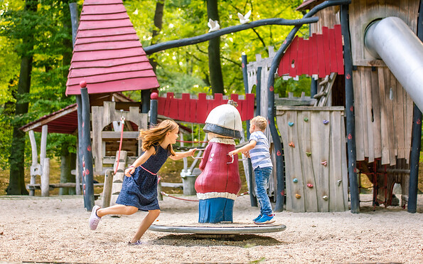 Spielelemente im Dornröschenpark, Foto: PatLografie - Patrick Lucia