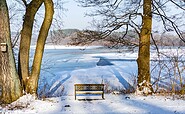 Seehotel Lindenhof Blick auf den Wurlsee im Winter, Foto: Monique Tomacka