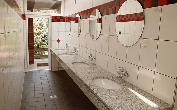 Sanitärgebäude, Waschplätze, Foto: S. Lindner, Lizenz: Tourismusverband Prignitz e.V.