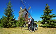 Radler an der Paltrockwindmühle Schönewalde, Foto: Lars Ressler, Lizenz: Lars Ressler