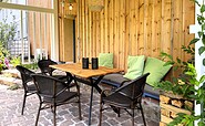 Terrassenbereich auf Nachfrage nutzbar, Ferienwohnung 2, Foto: U. Haselbauer, Lizenz: Tourismusverband Lausitzer Seenland e.V.