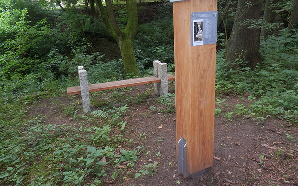 Kaiserrundweg, Stele mit Rastplatz, Foto: Amt Joachimsthal (Schorfheide)