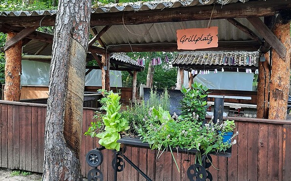 Campingplatz Müllrose - Grillplatz, Foto: Annekatrin Schwaeger, Lizenz: Seenland Oder-Spree