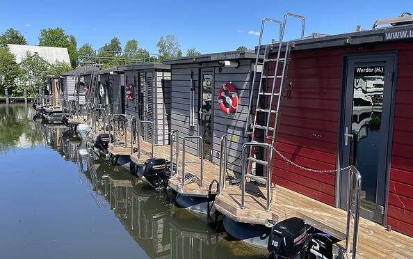 Die Leiter führt aufs Sonnendeck, Foto: Itta Olaj, Lizenz: Tourismusverband Ruppiner Seenland e. V.