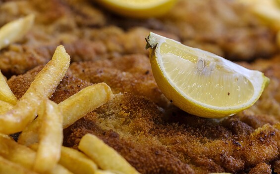 Schnitzel mit Pommes, Foto: Bru-nO, Lizenz: pixabay