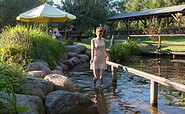 Kneippstrecke im Barfusspark Burg, Foto: Peter Becker, Lizenz: Amt Burg (Spreewald)