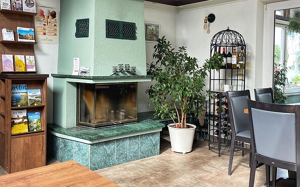 Fireplace room in Haus Katharinensee, Foto: Constanze Mikeska, Lizenz: Seenland Oder-Spree