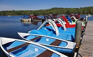 Rowing boat and pedal boat, Foto: Manuela Zahn, Lizenz: Expeditours