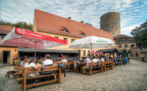 Ausflugslokal auf der Burg Rabenstein, Foto: Jürgen Rocholl/FACE