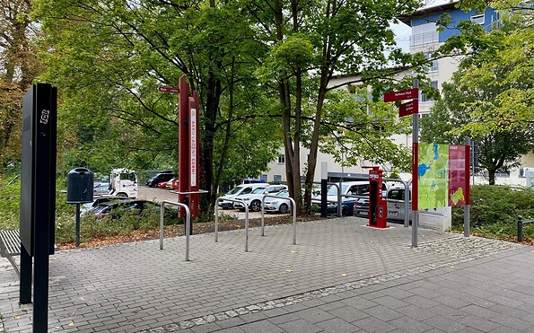 Multifuktionsplatz inklusive E-Bike Ladestation, Foto: Anita Keppler