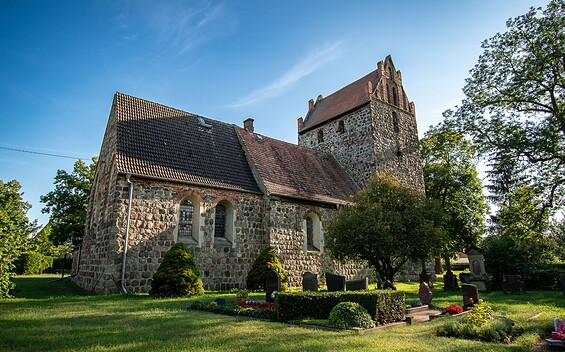 Dorfkirche Börnicke, Foto: Michél Schmidt, Lizenz: BeSt Bernauer Stadtmarketing GmbH