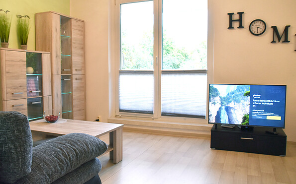 Wohnzimmer/Blick zum Balkon, Foto: Kerstin Geilich, Lizenz: MuT
