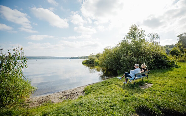 Bank am Schwielowsee im Schlosspark Petzow, Foto: Julia Nimke, Lizenz: TMB Tourismus-Marketing Brandenburg GmbH
