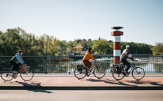 Radfahrer in Rathenow, Foto: Steven Ritzer, Lizenz: Tourismusverband Havelland e.V.