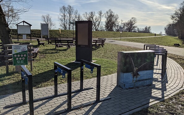 E-Bike - charging station at Aurith, Foto: RGV Schlaube Oderland e. V.