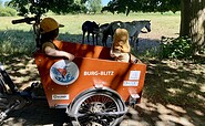 Kinder i Lastenrad an der Weide, Foto: Trägerverbund Burg Lenzen e.V., Lizenz: Tourismusverband Prignitz