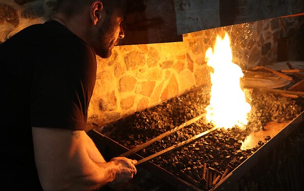 Eisen in der Esse, Foto: Julia Luise Schulz, Lizenz: Metallgestaltung Geislberger
